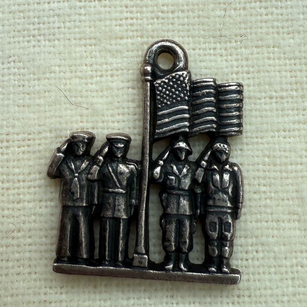 James Avery Retired Military Soldiers Salute Flag Charm 310$